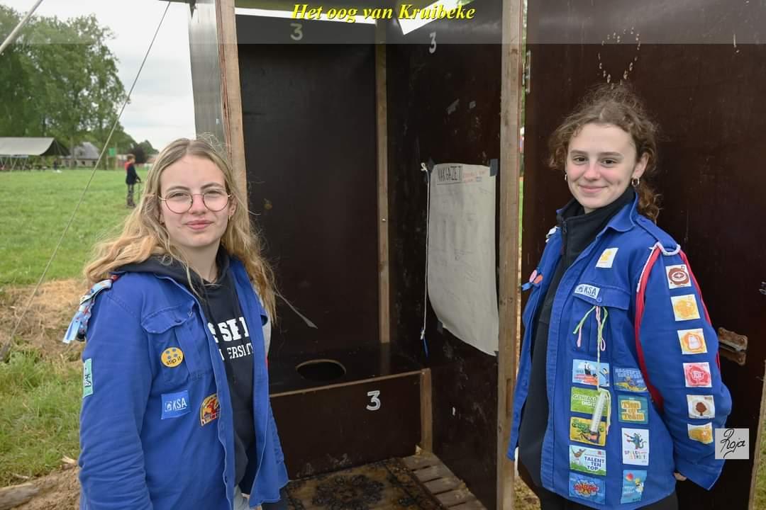 Twee leidsters bij een HUDO