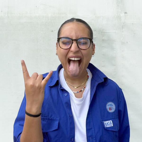 Speelse foto Sanae