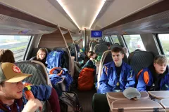 KSA'ers op trein